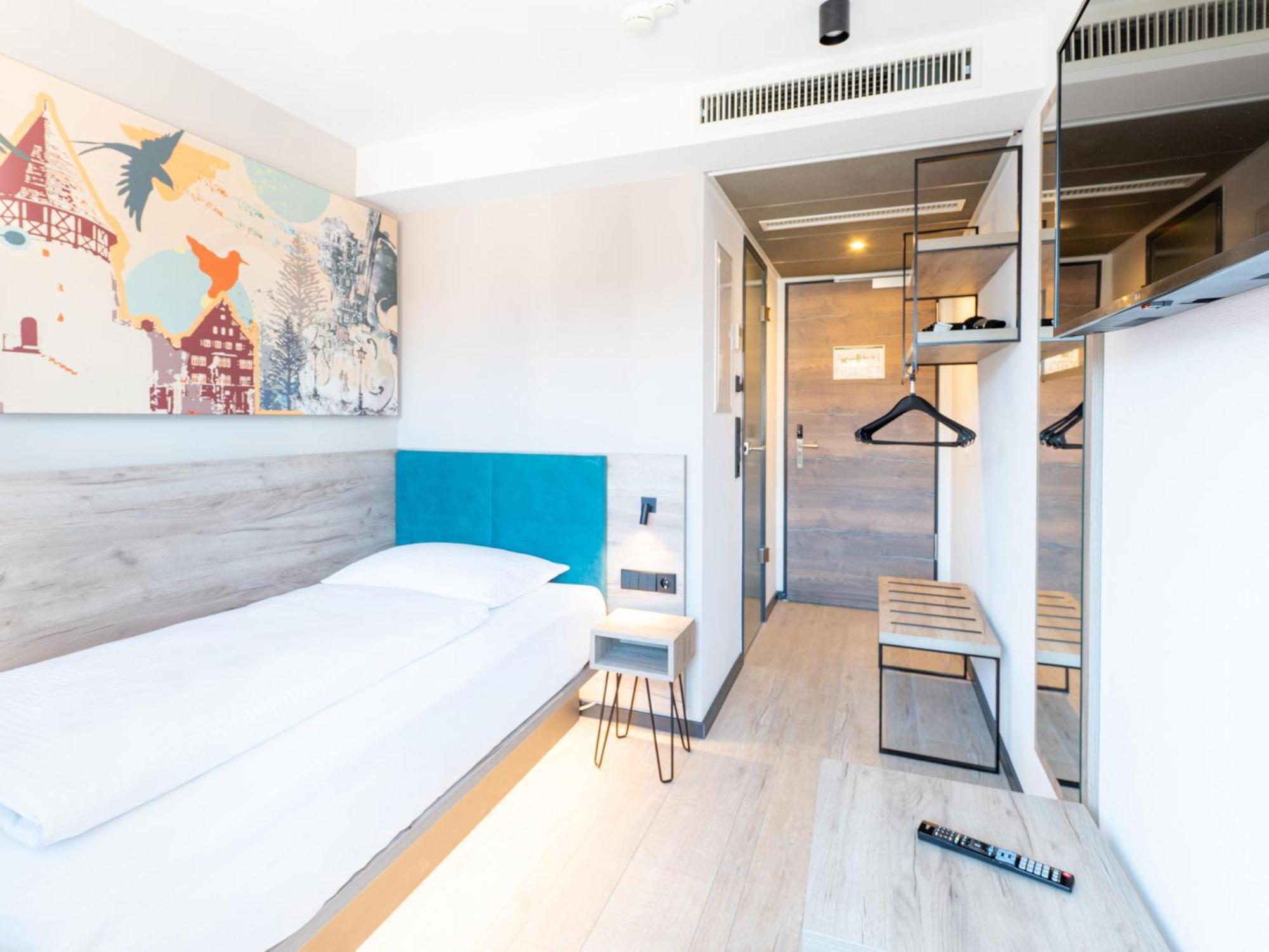 B&B Hotel Albstadt-Hbf Dış mekan fotoğraf