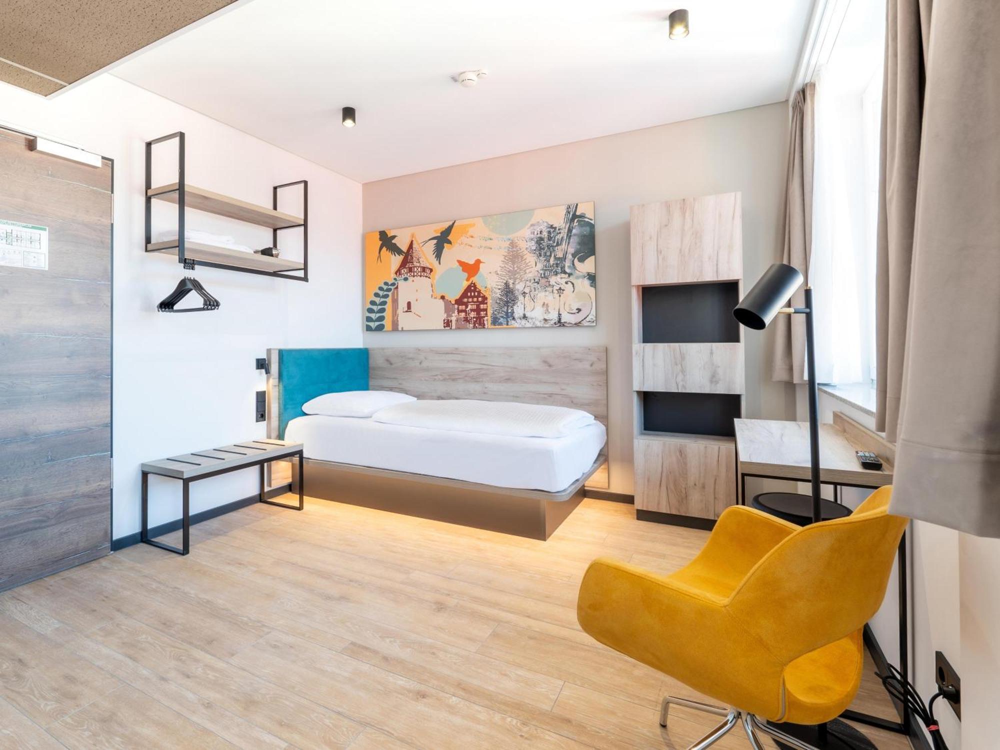 B&B Hotel Albstadt-Hbf Dış mekan fotoğraf