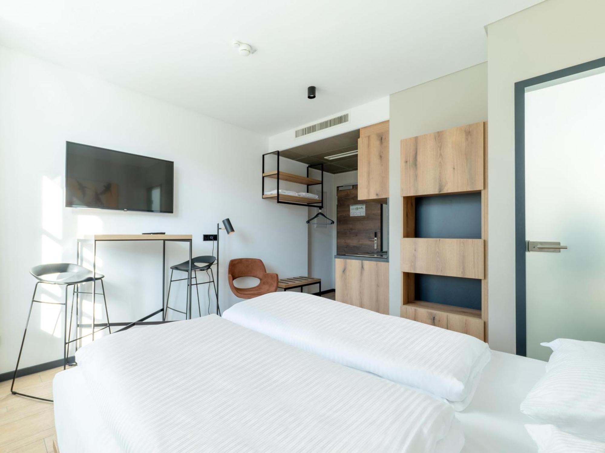 B&B Hotel Albstadt-Hbf Dış mekan fotoğraf