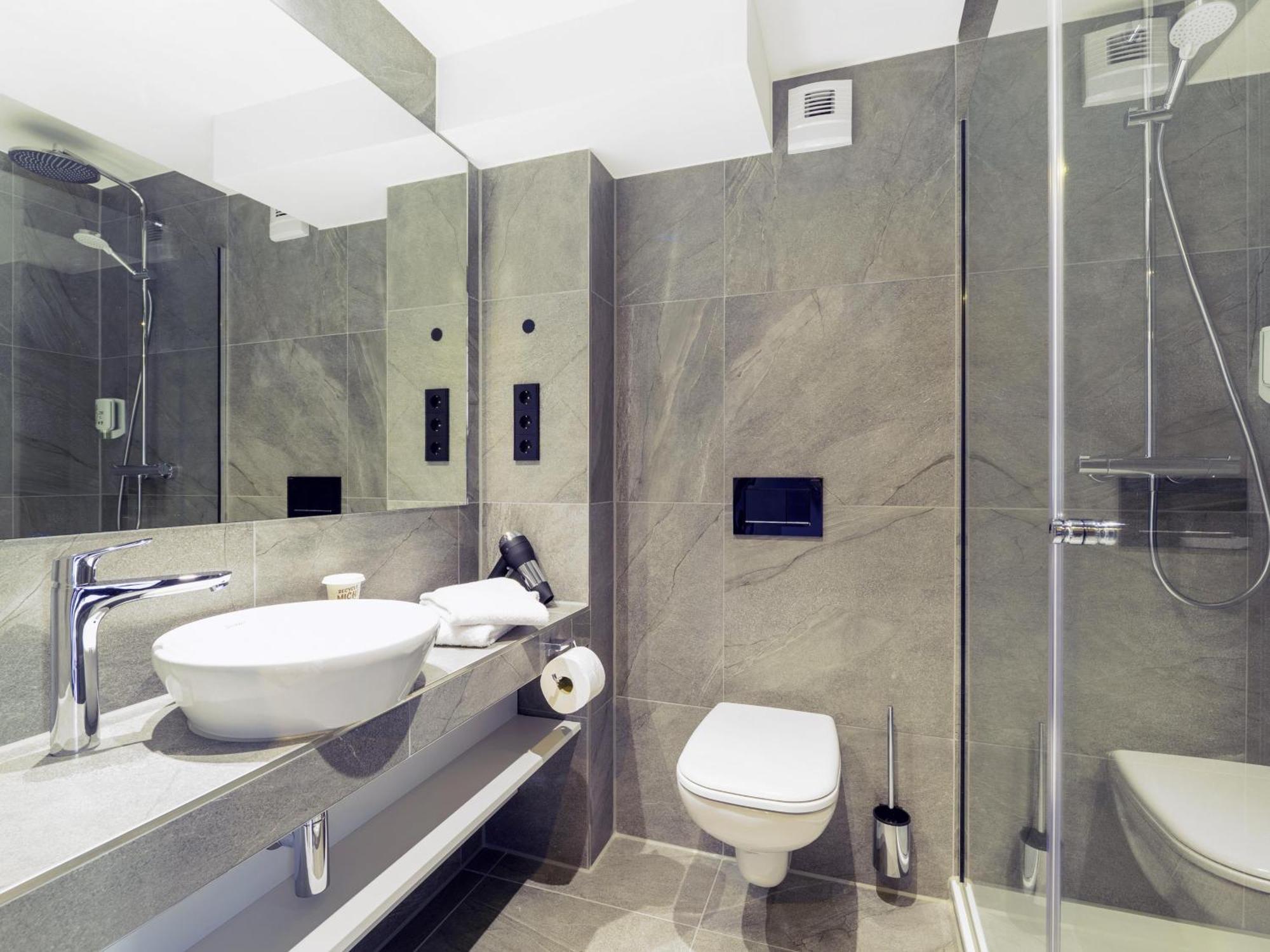 B&B Hotel Albstadt-Hbf Dış mekan fotoğraf