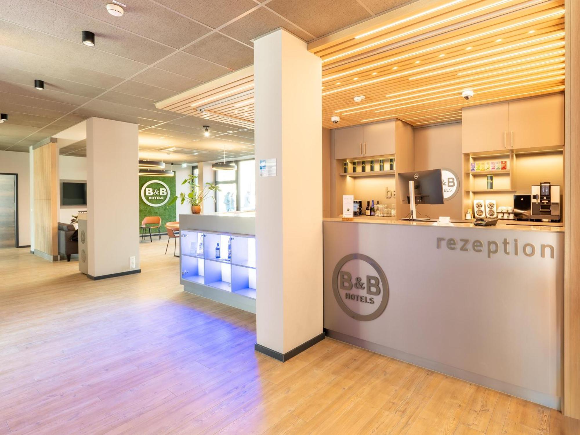 B&B Hotel Albstadt-Hbf Dış mekan fotoğraf